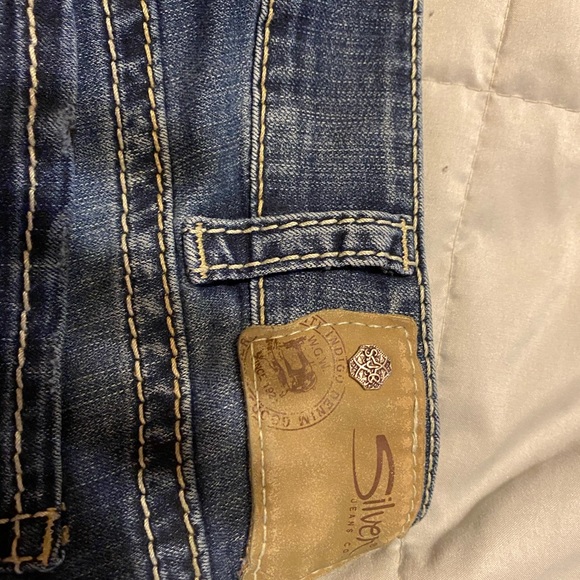 Silver Suki jeans - Picture 3 of 4